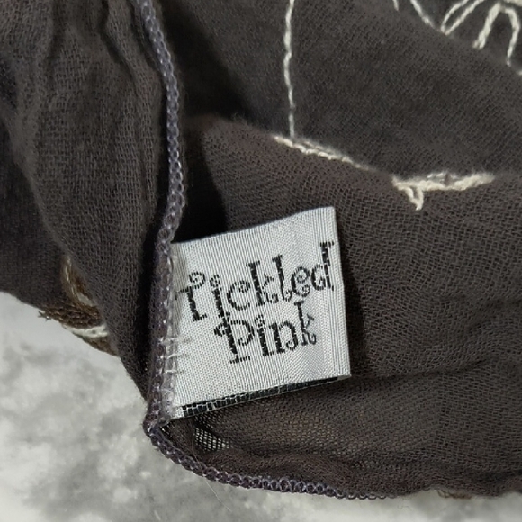Tickled Pink Chic Floral Scarf in Dark Gray - Picture 2 of 7